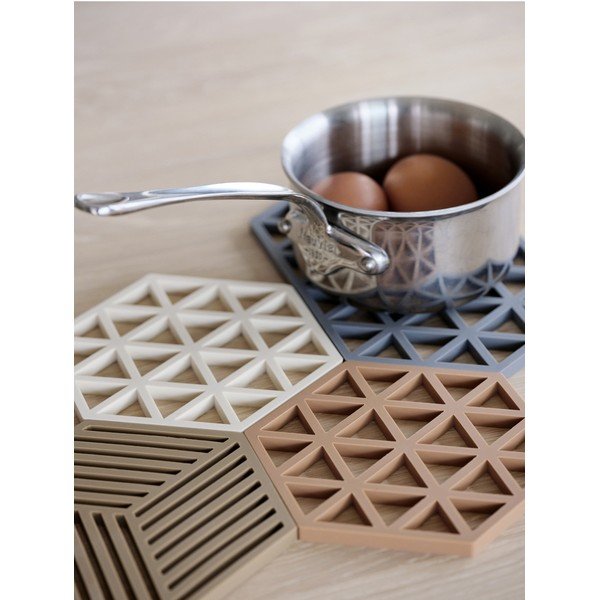 Bež silikonski podmetač za lonce Zone Triangles-image-1