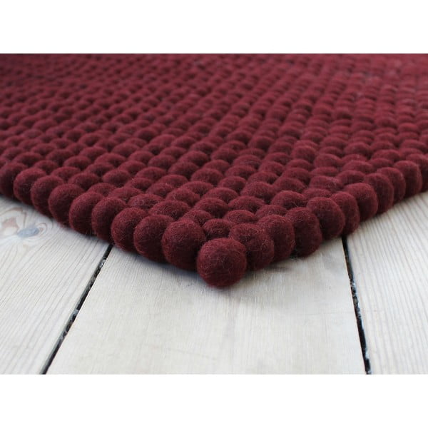 Tepih od vunenih pompona u boji trule višnje Wooldot Ball Rugs, 100 x 150 cm