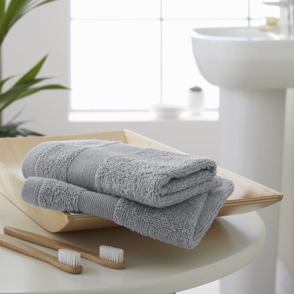 Svijetlo sivi pamučni ručnici u setu 2 kom od frotira 30x30 cm Anti-Bacterial – Catherine Lansfield-image-1