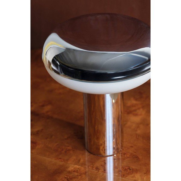 Metalna stolna lampa u sjajno srebrnoj boji (visina 32 cm) Paneta – Jotex-image-2