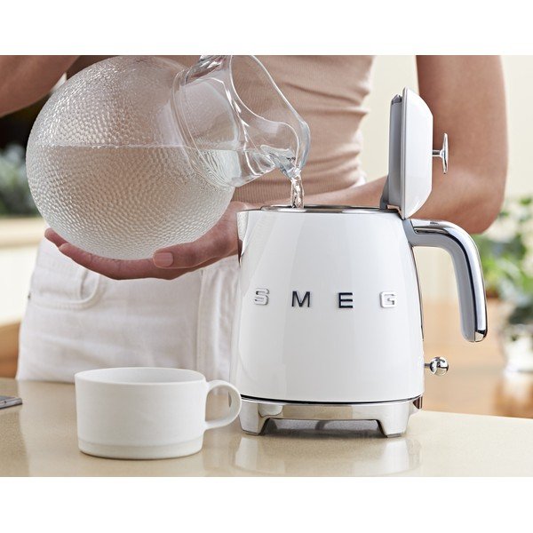 Bijelo kuhalo za vodu od nehrđajućeg čelika 800 ml Retro Style – SMEG-image-1