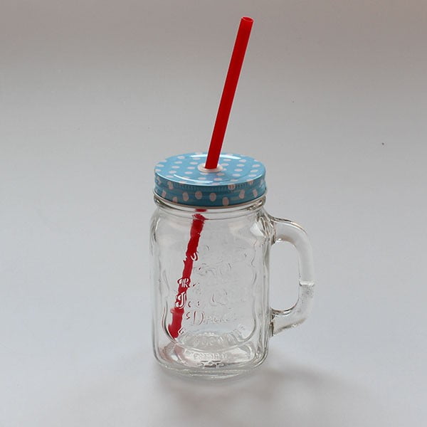 Čaša s plavim poklopcem i crvenom Dakls slamkom, 450 ml