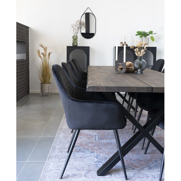 Crne podstavljene blagovaonske stolice u setu s naslonima za ruke 2 kom Harbo – House Nordic-image-1