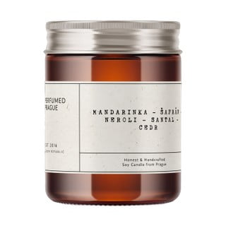 Svijeća od sojinog voska s mirisom mandarine i šafrana Perfumed Prague, vrijeme gorenja 40 h