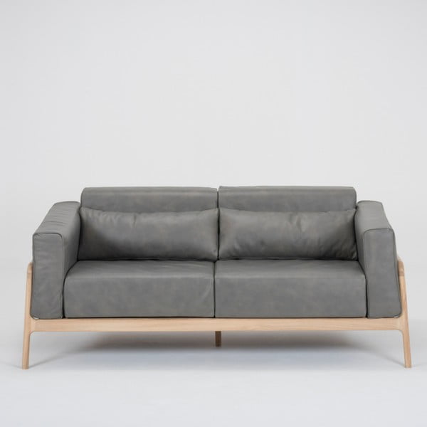Kauč od tamno sive bivolje kože s masivnom hrastovom konstrukcijom Gazzda Fawn, 180 cm