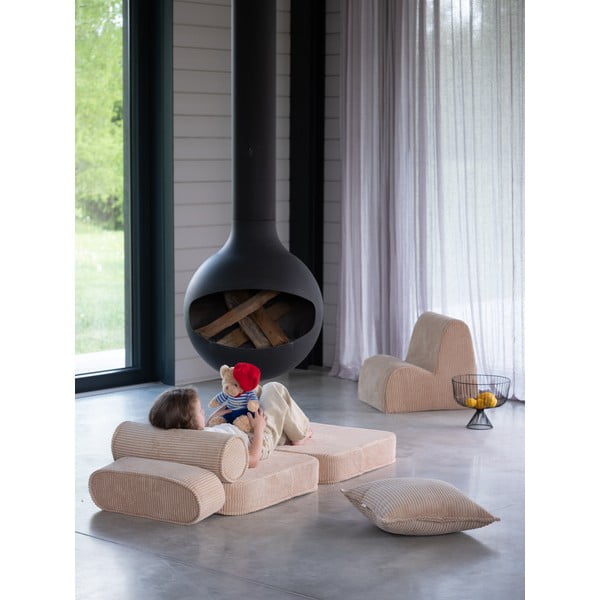 Svjetlo smeđa dječja fotelja od samta Flip – Wigiwama-image-4