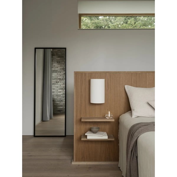 Zidno ogledalo s okvirom od masivnog drveta 60x170 cm Miro – Blomus-image-1