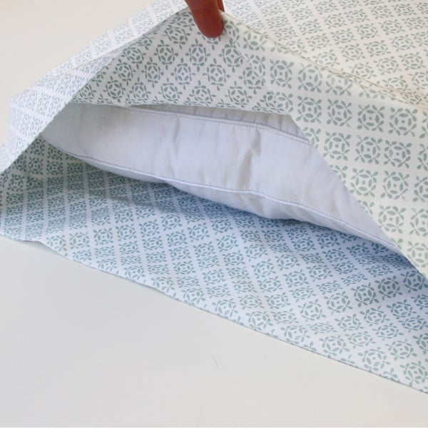 Set od 2 crne jastučnice Happy Friday Basic, 50 x 80 cm-image-1