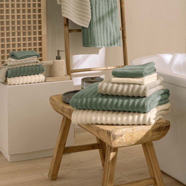 Krem pamučan ručnik od frotira 50x90 cm Maya – douceur d'intérieur-image-1