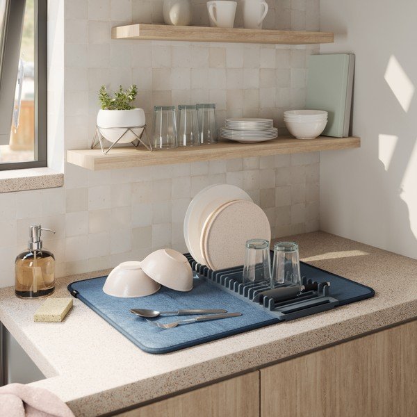 Plava tekstilna podloga za ocjeđivanje posuđa 61x46 cm Udry – Umbra-image-1