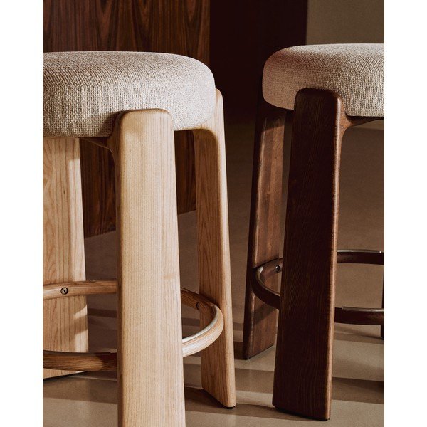 Bež/u svijetloj prirodnoj boji barska stolica od čvrste jeseni (visine sjedala 65 cm) Granite – Kave Home-image-4