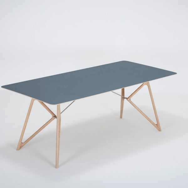 Blagovaonski stol od punog hrasta s tamnoplavom pločom Gazzda Tink, 200 x 90 cm