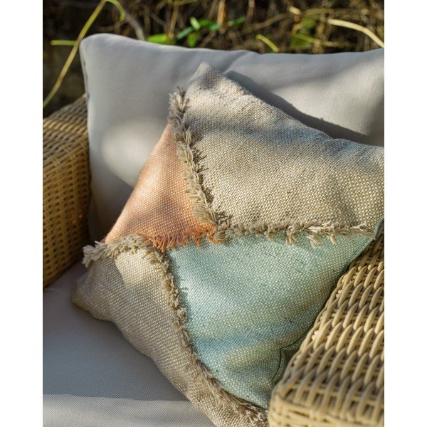 Ružičasto-bež ukrasna jastučnica od reciklirane plastike Kave Home Dalila 45 x 45 cm-image-2