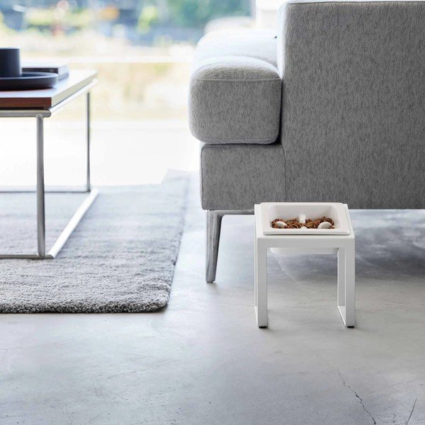 Keramička posuda s postoljem za kućne ljubimce Nooks – YAMAZAKI-image-4