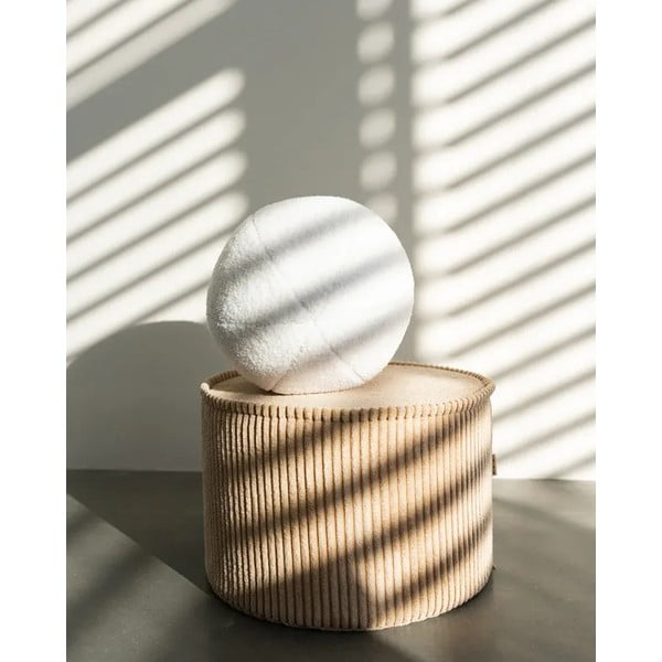 Krem dječji jastuk za sjedenje od bouclé tkanine Ball – Wigiwama-image-4
