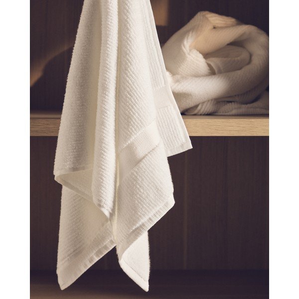 Bijeli pamučan ručnik od frotira 70x140 cm Olvira – Kave Home-image-4