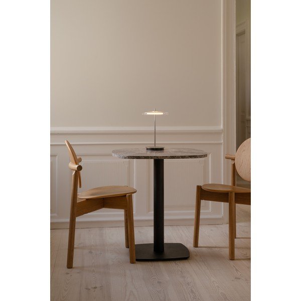 Željezna LED stolna lampa s USB priključkom u srebrnoj boji sa staklenim sjenilom (visina 31 cm) Asteria Move – UMAGE-image-2
