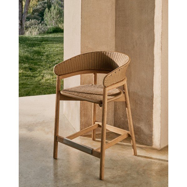 Vrtna barska stolica od masivnog drveta u prirodnoj boji Arinella – Kave Home-image-1