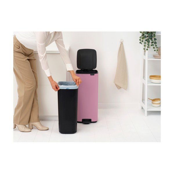 Ružičasta željezna kanta za smeće s pedalom 30 l Bo – Brabantia-image-2
