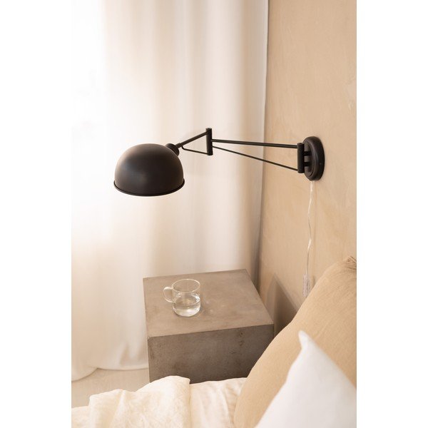 Crna zidna lampa Portland – Markslöjd-image-1
