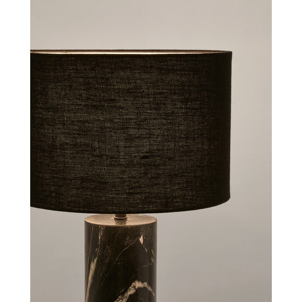 Crna mramorna stolna lampa s tekstilnim sjenilom (visina 57 cm) Vex – Kave Home-image-2