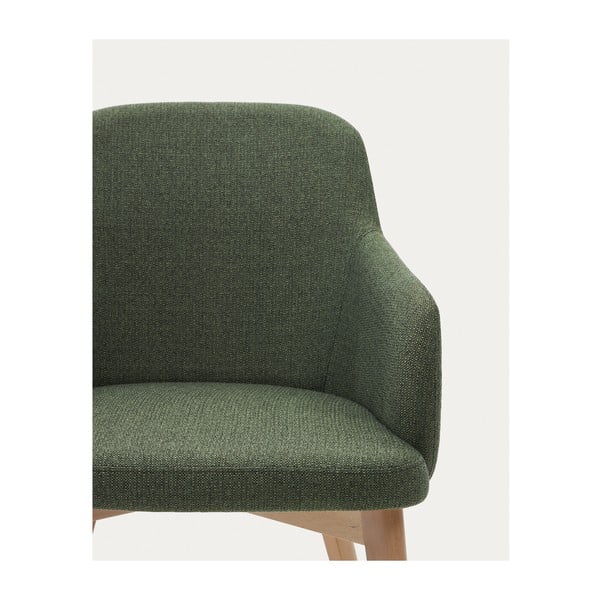 Tamno zelena podstavljena blagovaonska stolica s naslonima za ruke Nelida – Kave Home-image-1