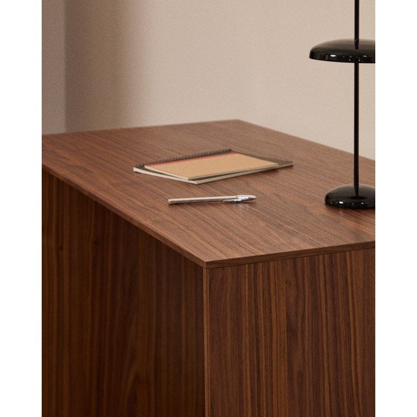 Radni stol u dekoru oraha 60x140 cm Litto – Kave Home-image-3