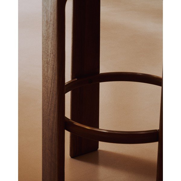 Smeđa/u tamnoj prirodnoj boji barska stolica od čvrste jeseni (visine sjedala 75 cm) Granite – Kave Home-image-3