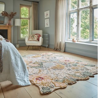 Svijetlo ružičasti ručno rađen vunen tepih 160x230 cm Daphne Shaped Floral – Flair Rugs