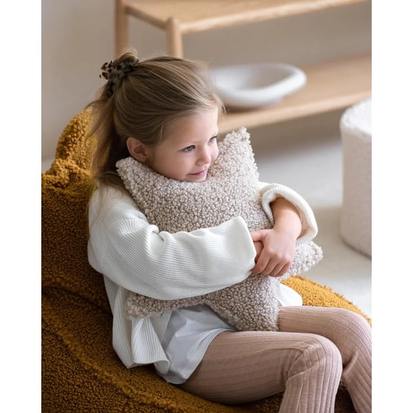 Svjetlo smeđi dječji jastuk za sjedenje od bouclé tkanine Star – Wigiwama-image-1