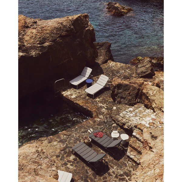 Crna metalna vrtna ležaljka Marcona – Kave Home-image-4