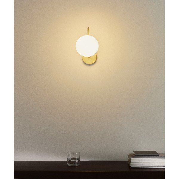Bijela/u zlatnoj boji metalna zidna lampa ø 15 cm Brisia – Kave Home-image-1
