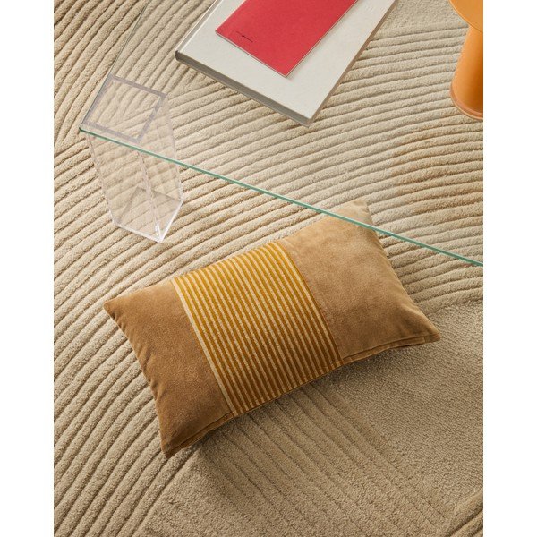 Ukrasna jastučnica od samta 30x50 cm Samit – Kave Home-image-1