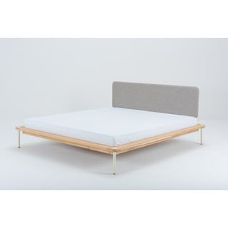 Bračni krevet od hrastovog drveta Gazzda Fina, 160 x 200 cm