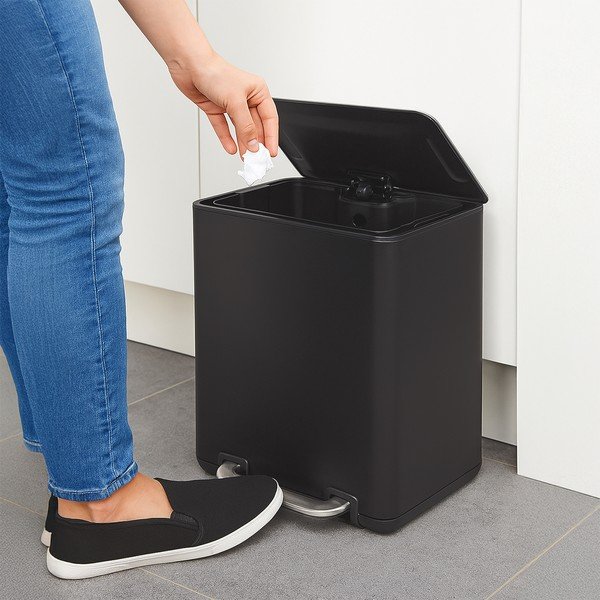 Crna kanta za smeće od nehrđajućeg čelika s pedalom 20 l Black – Orion-image-1