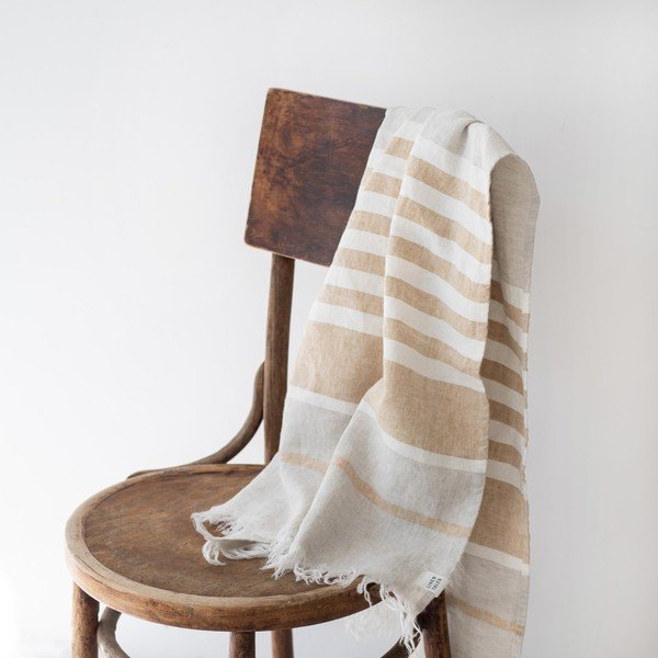 Bež laneni ručnik za plažu 85x140 cm Allure Stripe – Linen Tales