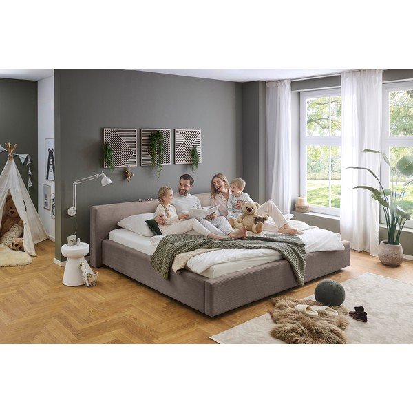 Smeđe-sivi tapecirani bračni krevet s prostorom za odlaganje s podnicom 200x240 cm Cube – Meise Möbel-image-1