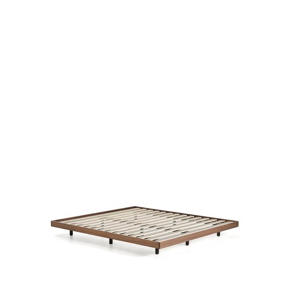 Smeđi bračni krevet od masivne breze bez uzglavlja s podnicom 180x200 cm Norlen – Kave Home