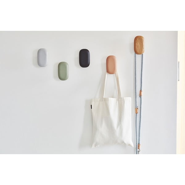 Crna zidna kuka od hrastovine Gemma Oak Black – MiaCara-image-2