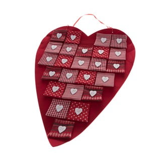 Crveni tekstilni adventski kalendar u obliku srca Dakls, dužine 68 cm