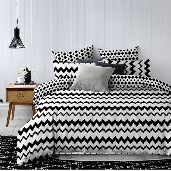 Crno-bijela dvostrana posteljina za bračni krevet od mikrovlakana DecoKing Hypnosis Waves, 200 x 200 cm