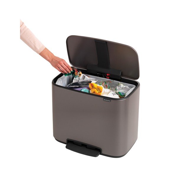 Siva željezna kanta za smeće s pedalom 36 l Bo – Brabantia-image-1