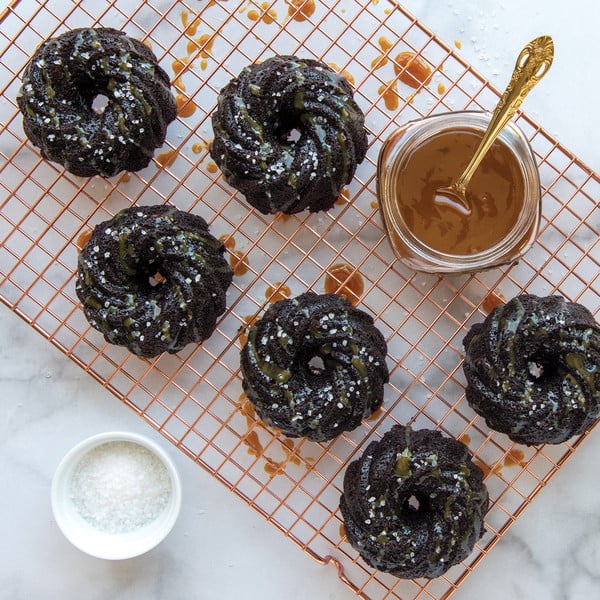 Kalup za 6 mini kolača Nordic Ware Remous, 0,7 l-image-1