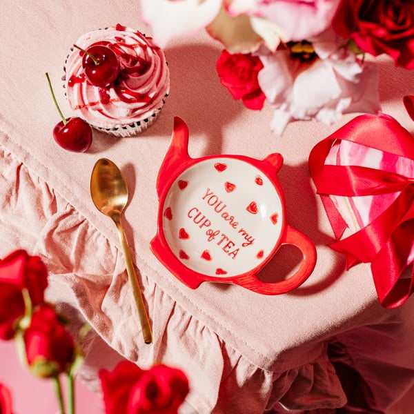 Crveni/bijeli keramički pladanj za vrećice čaja You are My Cup of Tea – Sass & Belle-image-2