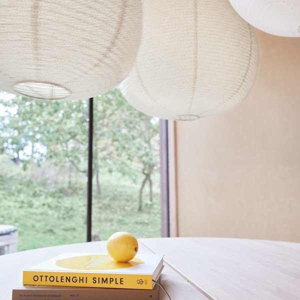 Sjenilo boje slonovače ø 38 cm Kojo – OYOY Living Design-image-1