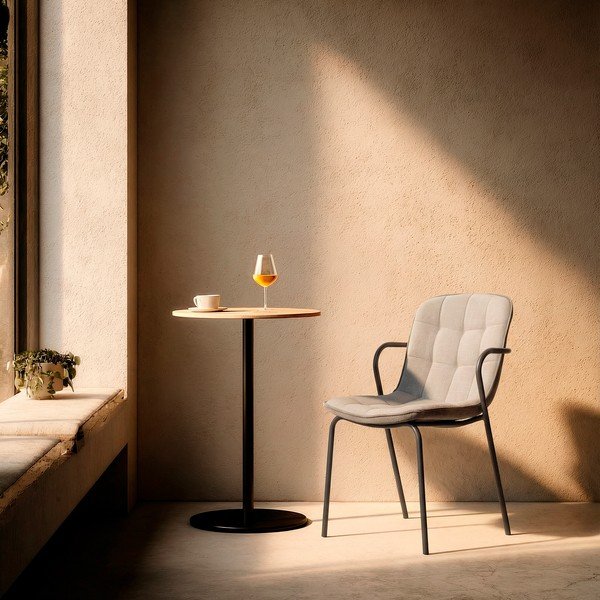 Svijetlo siva podstavljena blagovaonska stolica s naslonima za ruke Angie – Marckeric-image-1