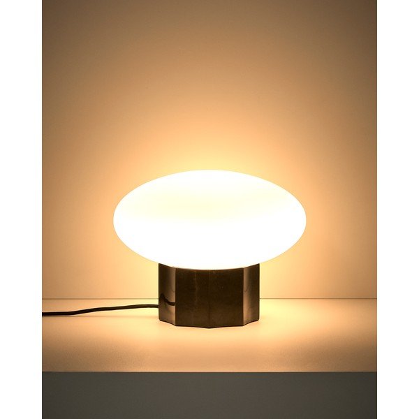 Bijela/crna metalna stolna lampa sa staklenim sjenilom (visina 20 cm) Idela – Kave Home-image-1