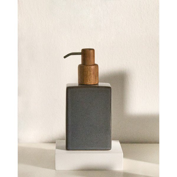 Tamno plavi keramički dozator sapuna Silvet – Kave Home-image-1