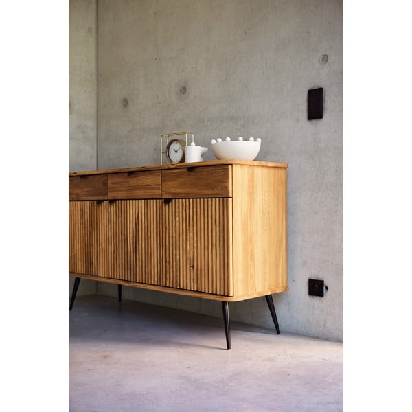 Niska komoda od hrastovine u prirodnoj boji 144x87 cm Kula - The Beds-image-1