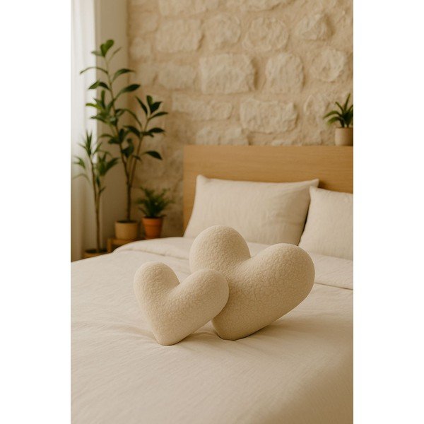 Ukrasni jastuk 38x33 cm Teddy Kalp – Mioli Decor-image-1